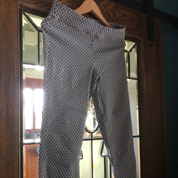 Capris - Picture 2 of 4